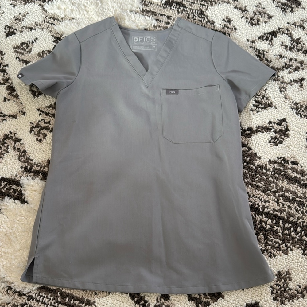 Figs top. XS.